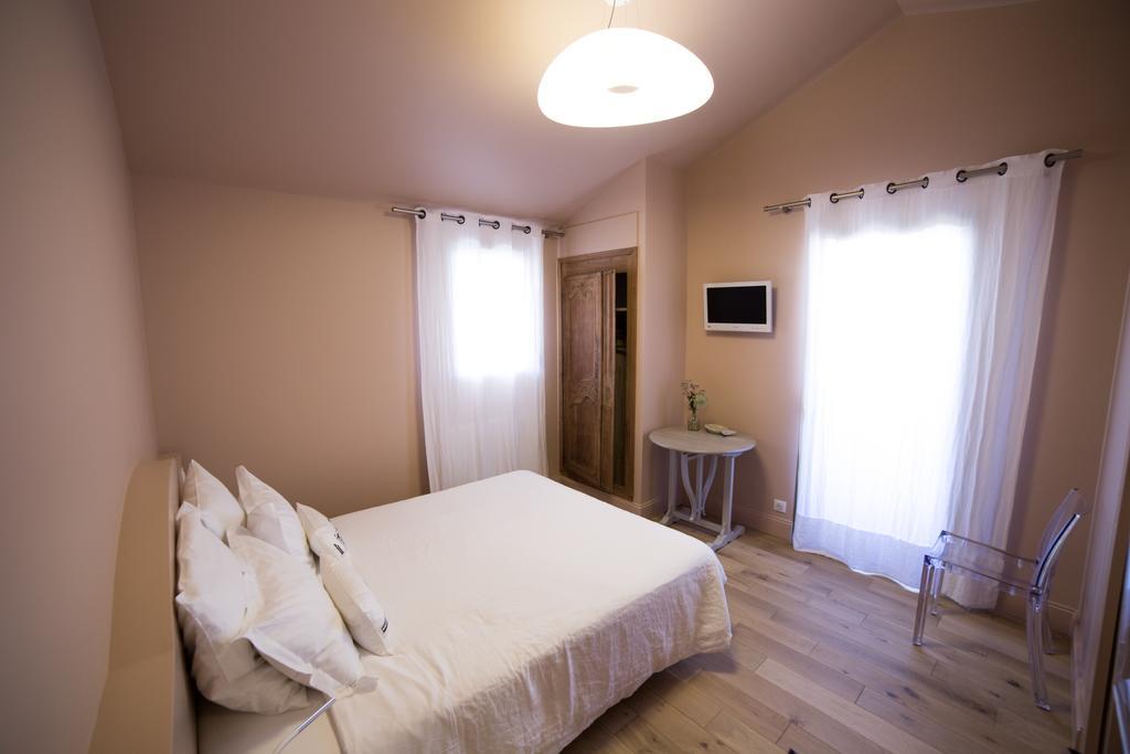 D'hotes Arima Guest house 2*