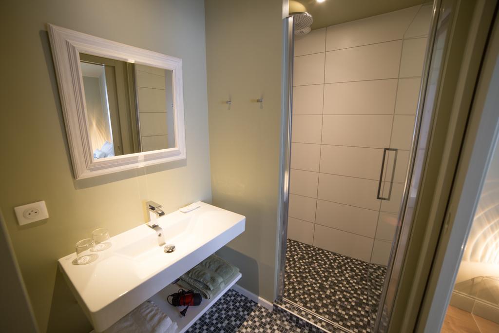 D'hotes Arima Guest house